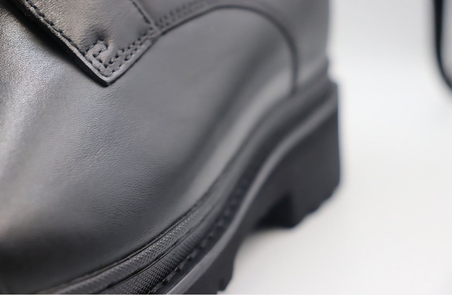 Volo Alte Sentinel Height Increasing Footwear